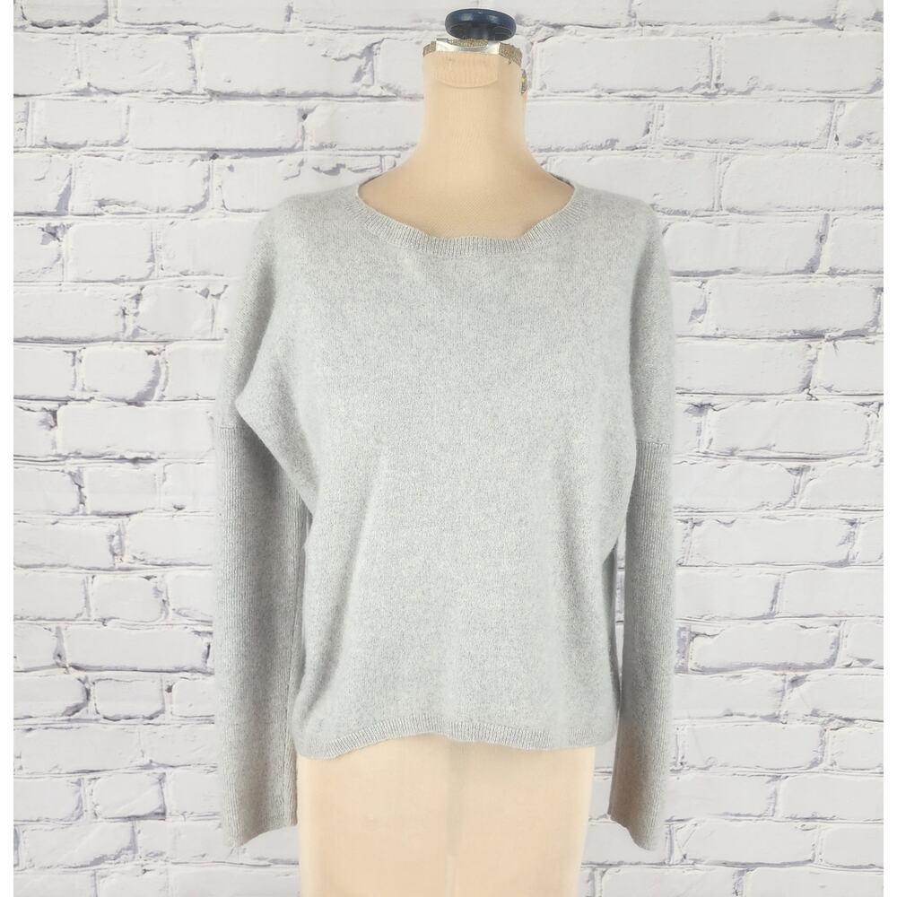 Saks Fifth Ave Cashmere Sweater Womens M Grey soft cozy plush